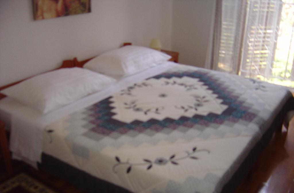 Vila Jadranka Apartments And Rooms Omišalj Rom bilde