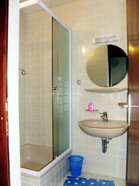 Vila Jadranka Apartments And Rooms Omišalj Rom bilde
