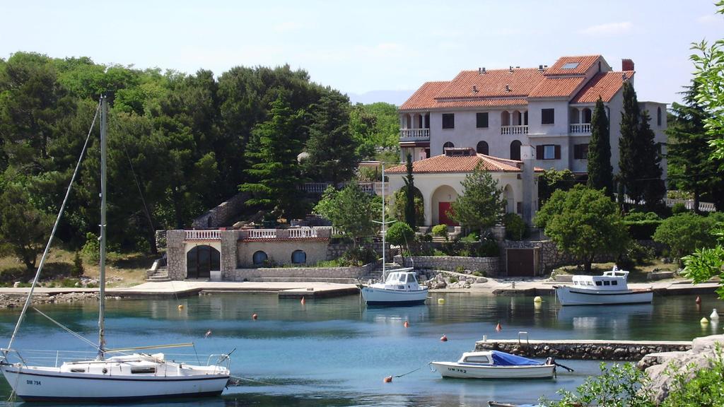 Vila Jadranka Apartments And Rooms Omišalj Rom bilde