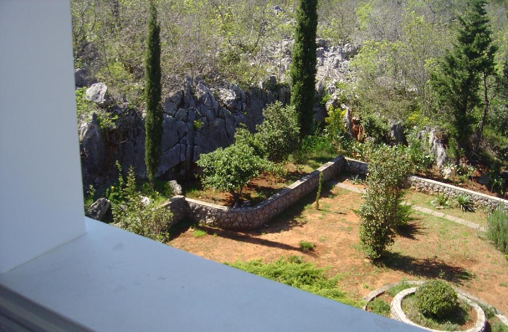 Vila Jadranka Apartments And Rooms Omišalj Rom bilde